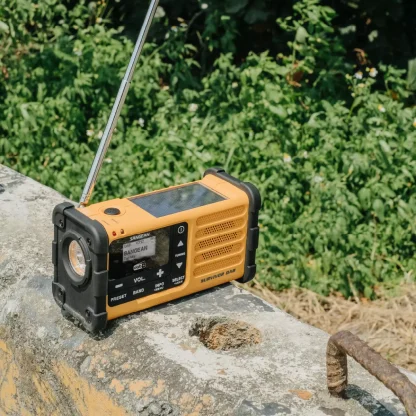 SANGEAN MMR-88 DAB+/FM/lommelykt/mobillader - nødstrøm på tur - 375 gram - beredskapsradio - Bilde 10