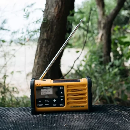 SANGEAN MMR-88 DAB+/FM/lommelykt/mobillader - nødstrøm på tur - 375 gram - beredskapsradio - Bilde 11